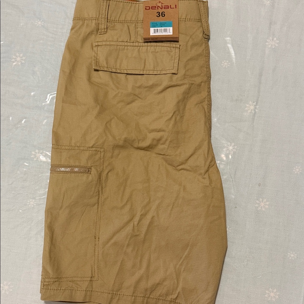 Denali Men's Khaki Cargo Shorts